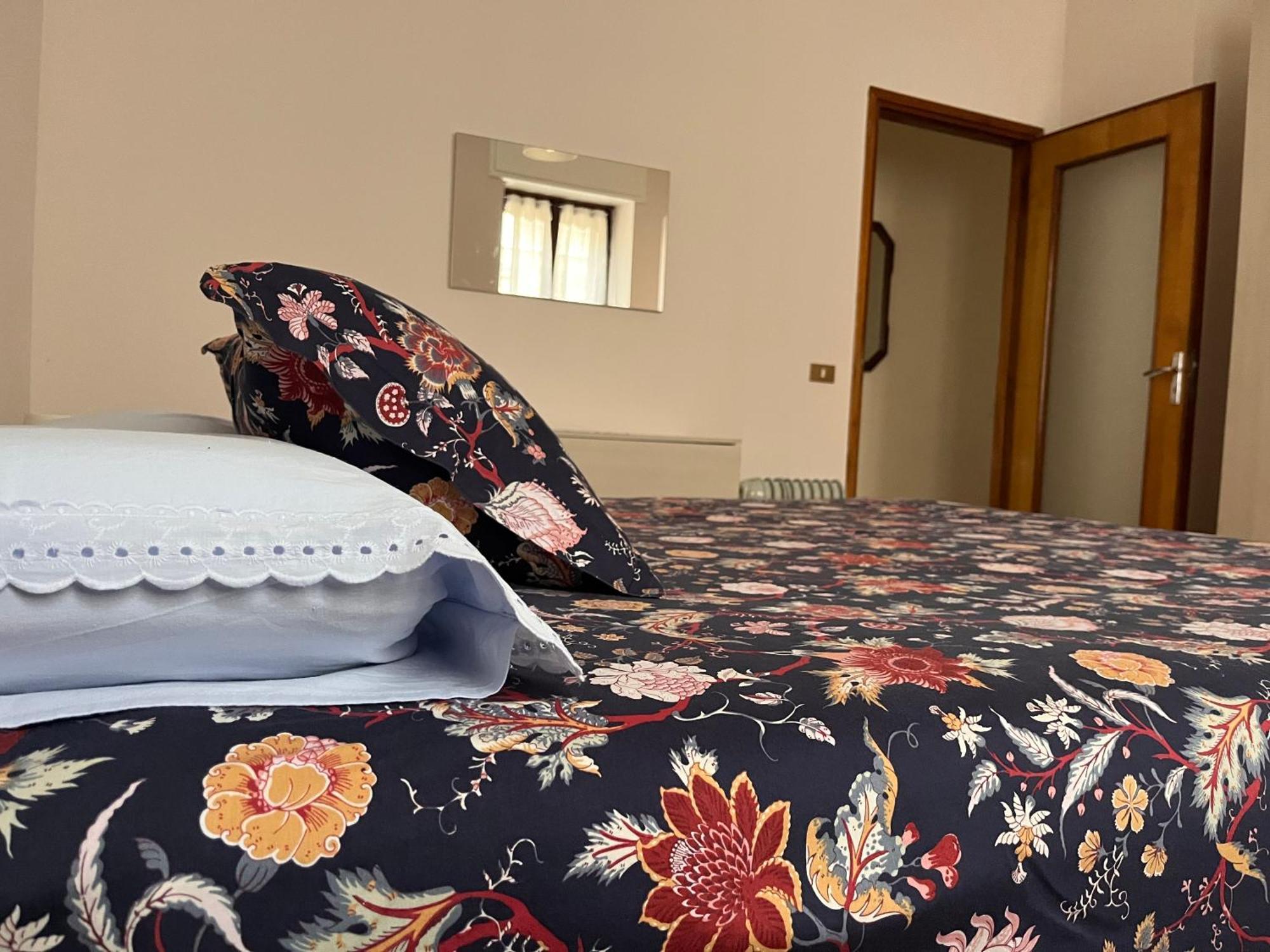 Apartamento Casa Piemont Casale Monferrato Exterior foto